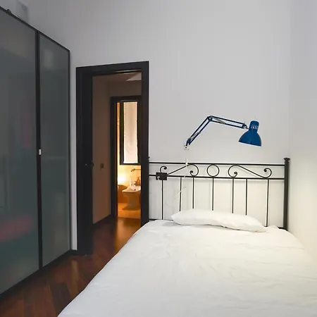 - Duomo Apartment Mailand